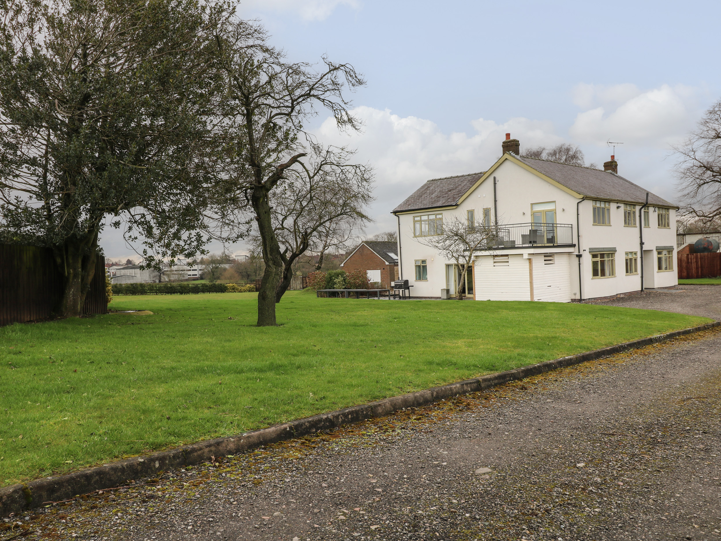 Holiday cottage in Ripley, Derbyshire - Photo 1