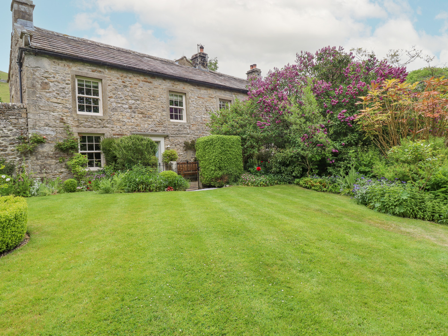 Holiday cottage, Starbotton (Hilltop House)