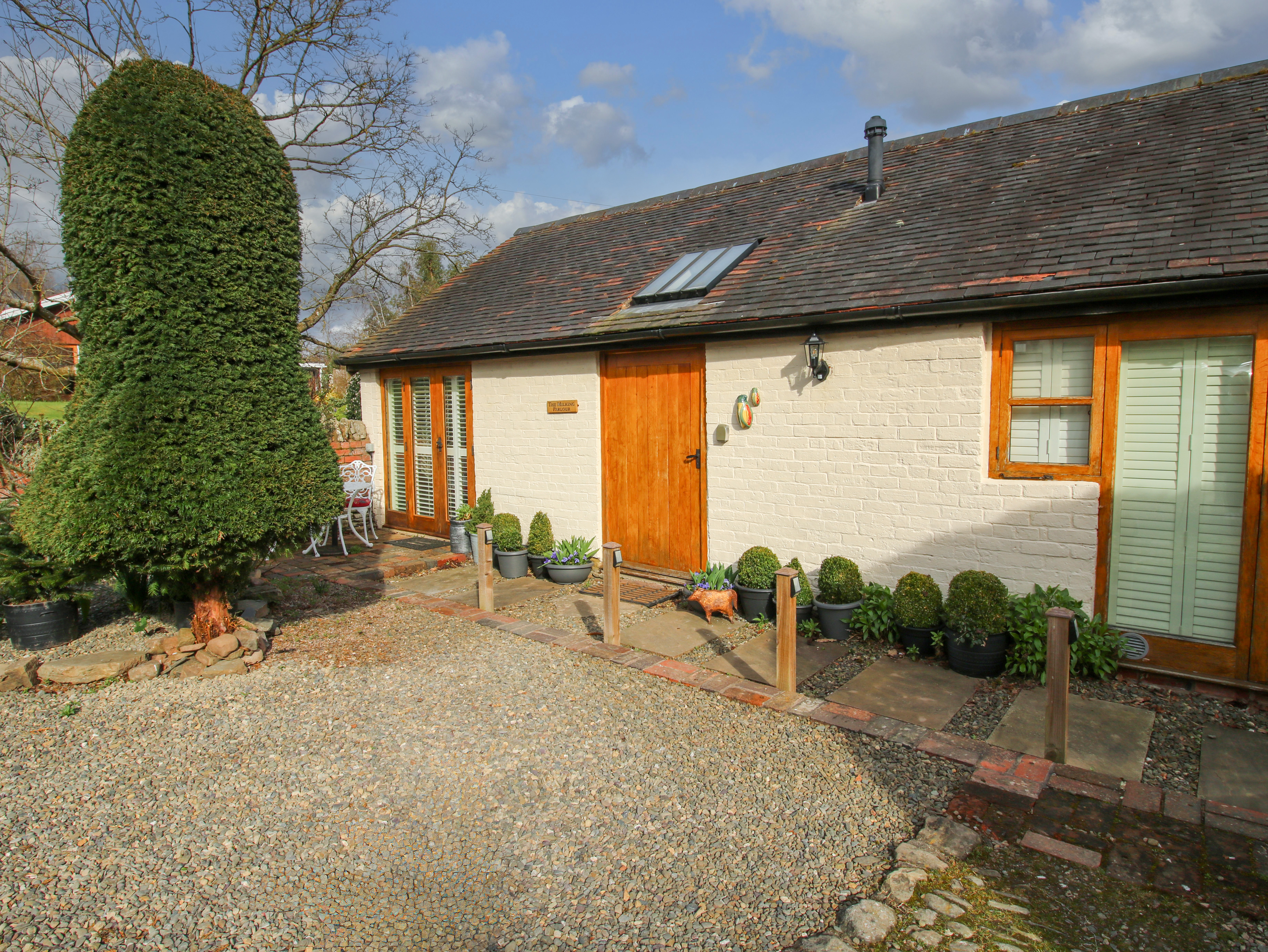 Holiday cottage, Yarpole (The Milking Parlour)