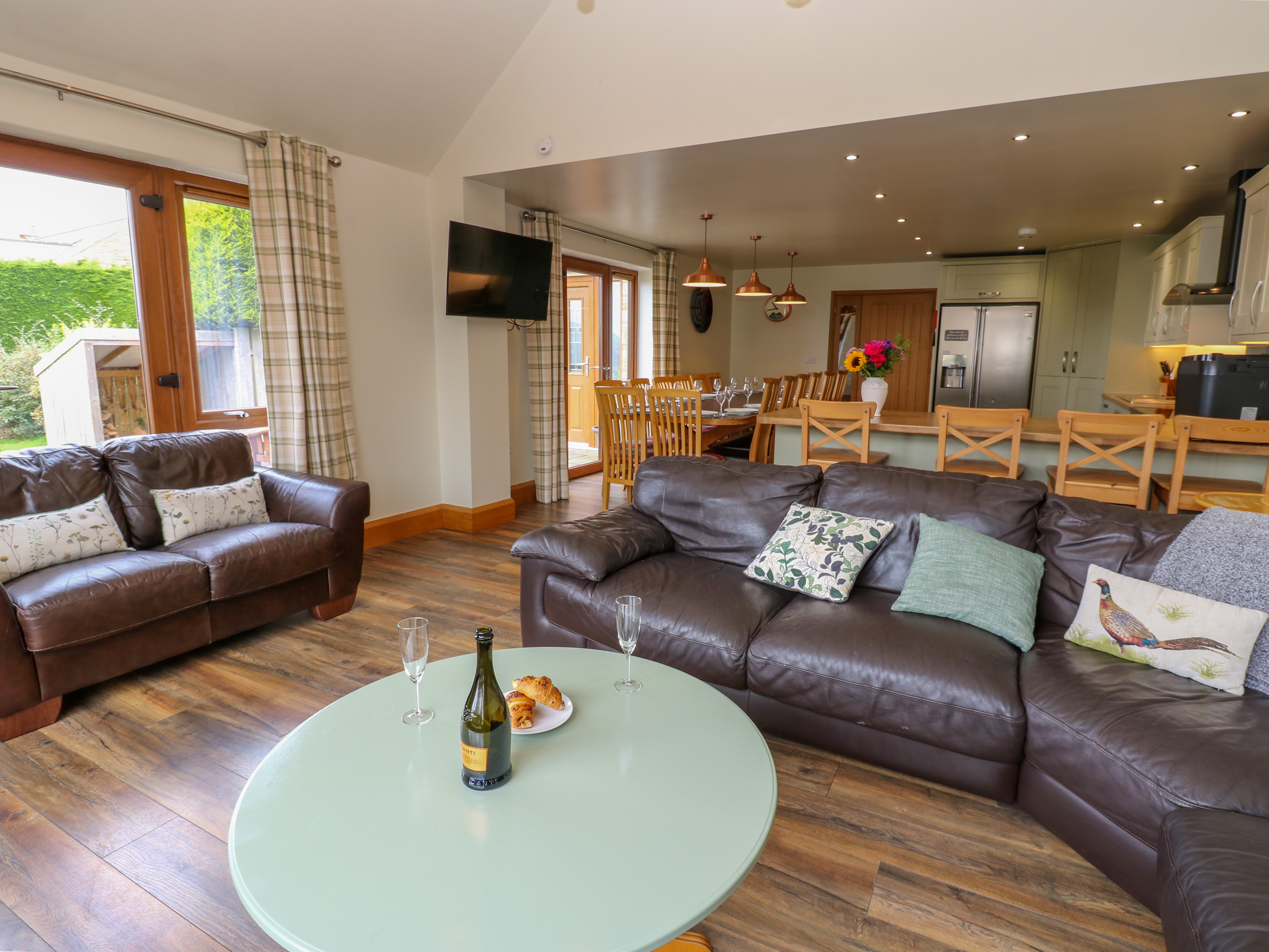 Jacob's Lodge - Sleeps 16