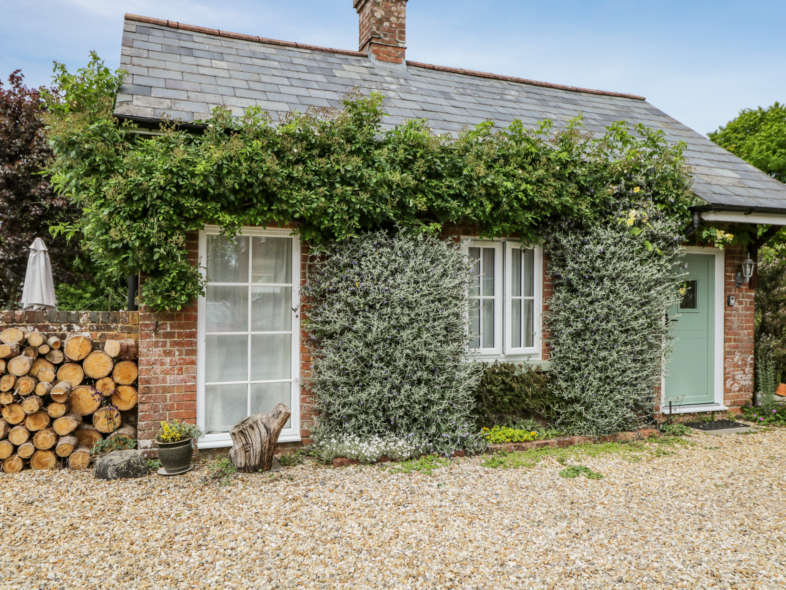 Holiday cottage, Sturminster Marshall (Parkfield Cottage)