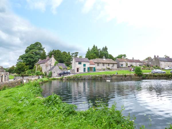 Holiday cottage in Tissington, Derbyshire - Photo 2