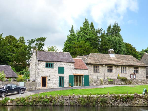 Holiday cottage in Tissington, Derbyshire - Photo 1