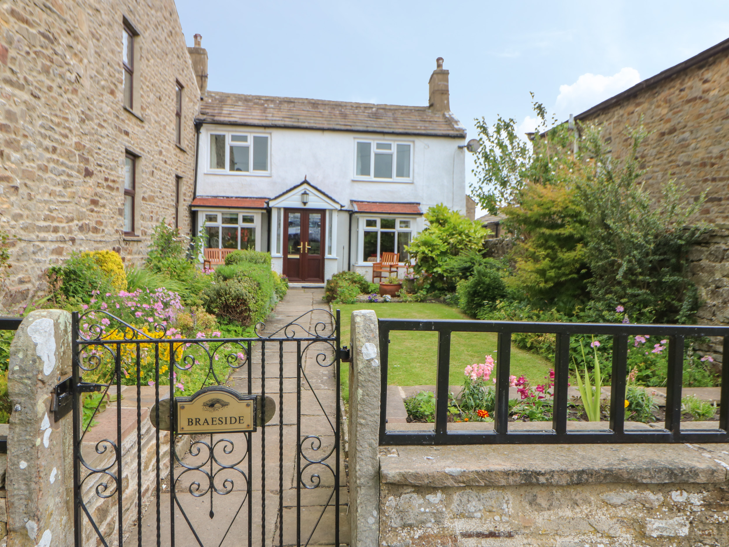 Braeside - Sleeps 8