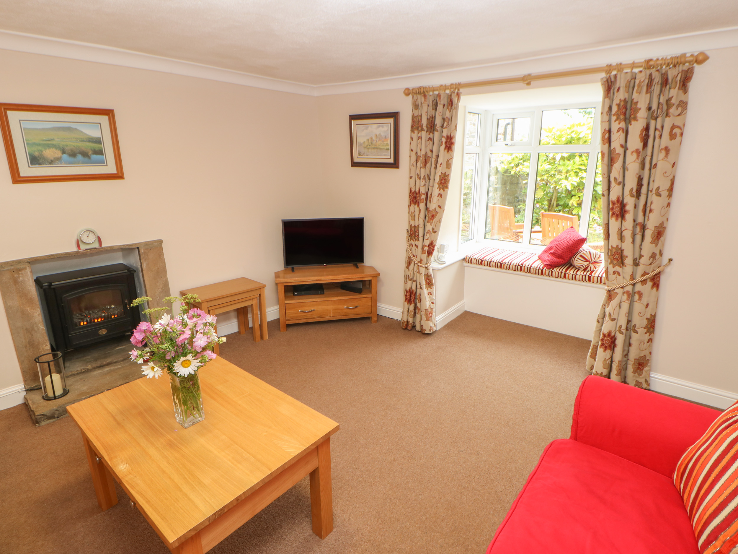 Braeside - Sleeps 8