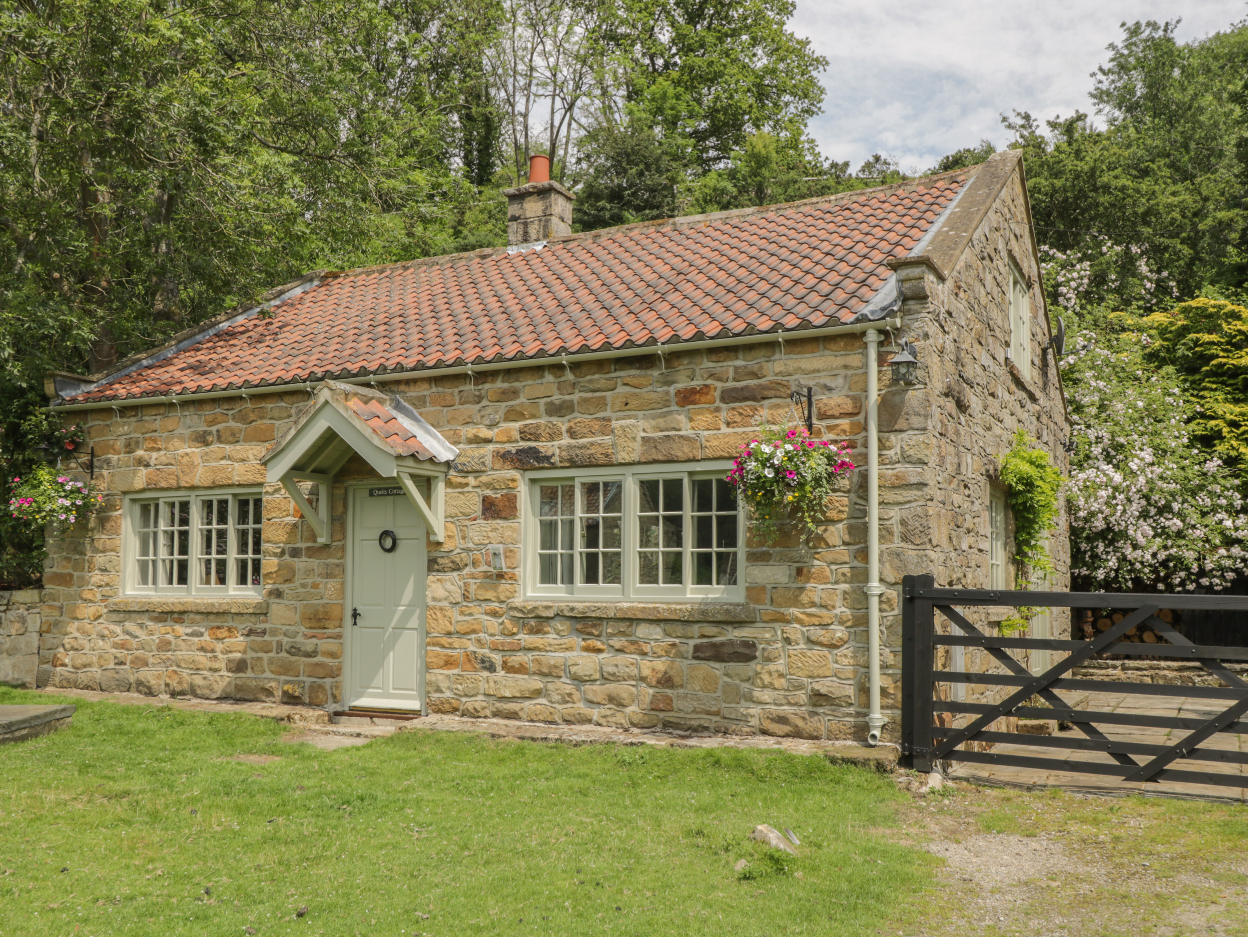 Quoits Cottage - Sleeps 4