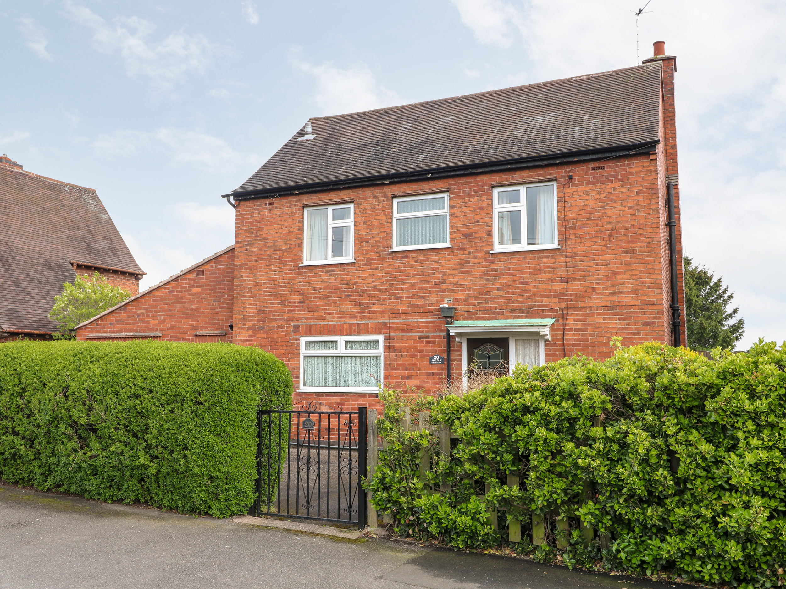 Holiday cottage in Barrow Hill, Derbyshire - Photo 1