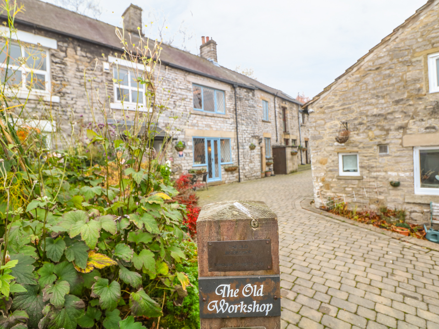 Holiday cottage, Castleton (The Old Workshop)