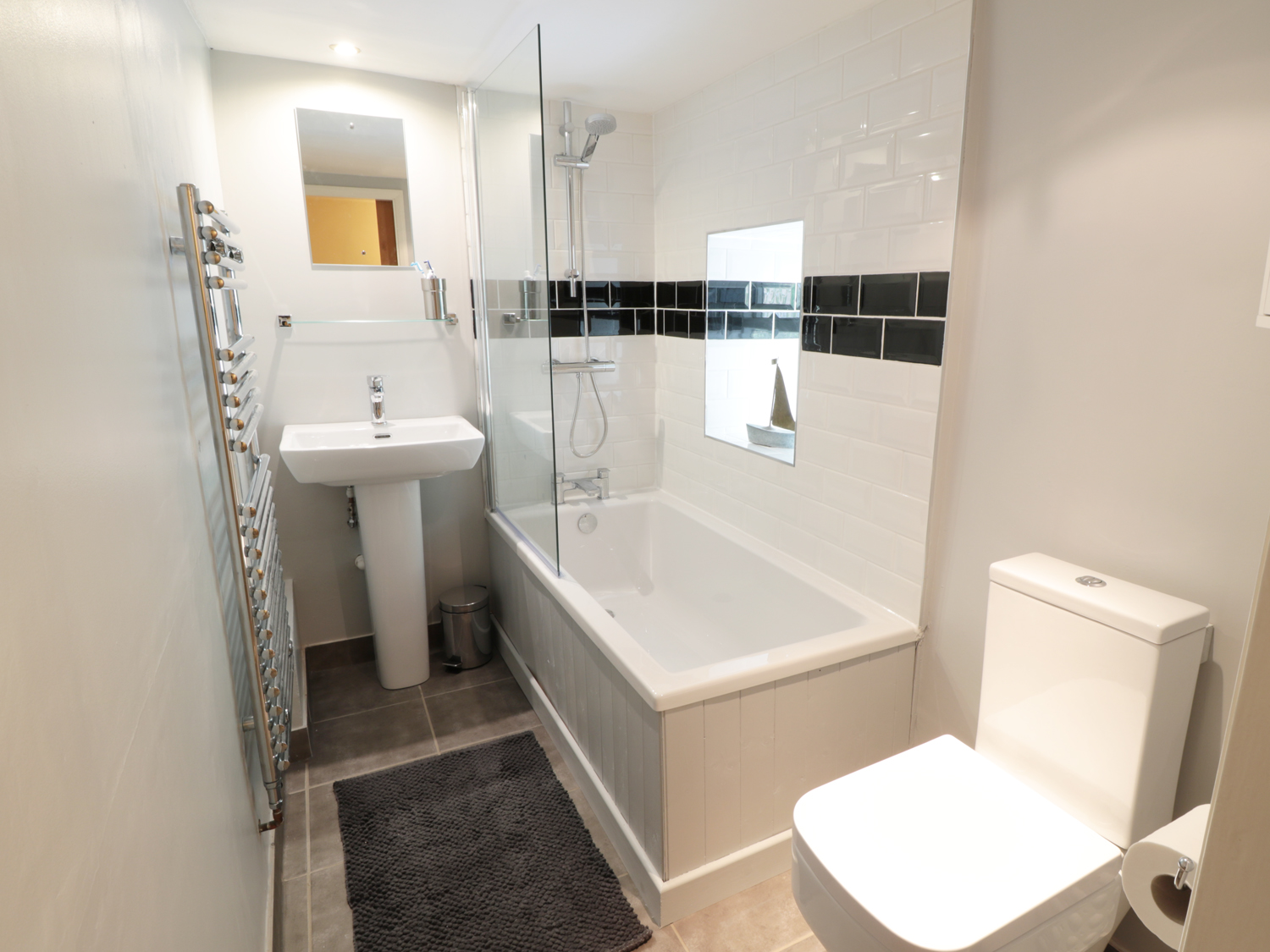 Holiday cottage in Cromford, Derbyshire - Photo 9