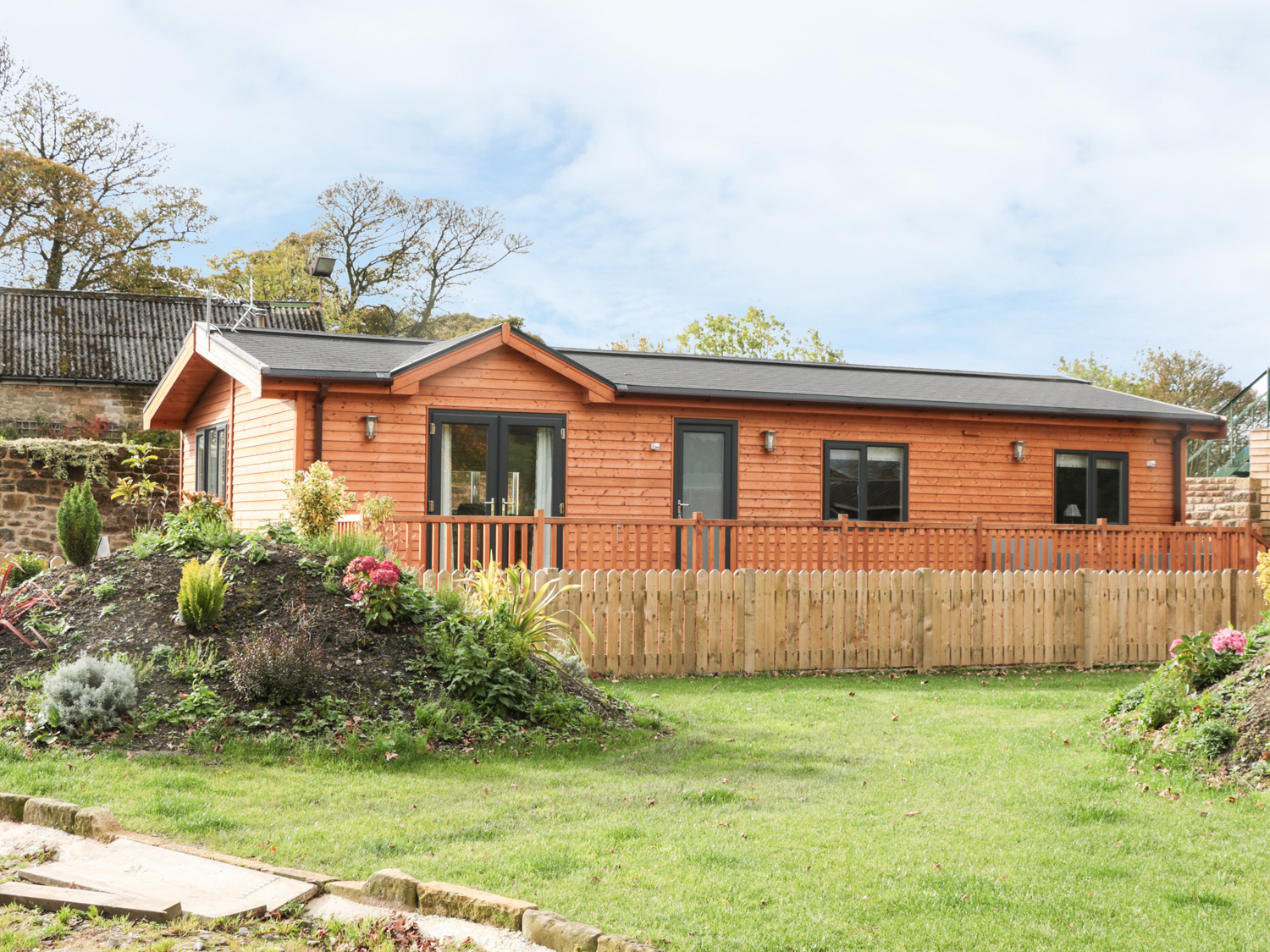 Holiday cottage in Rowsley, Derbyshire - Photo 1