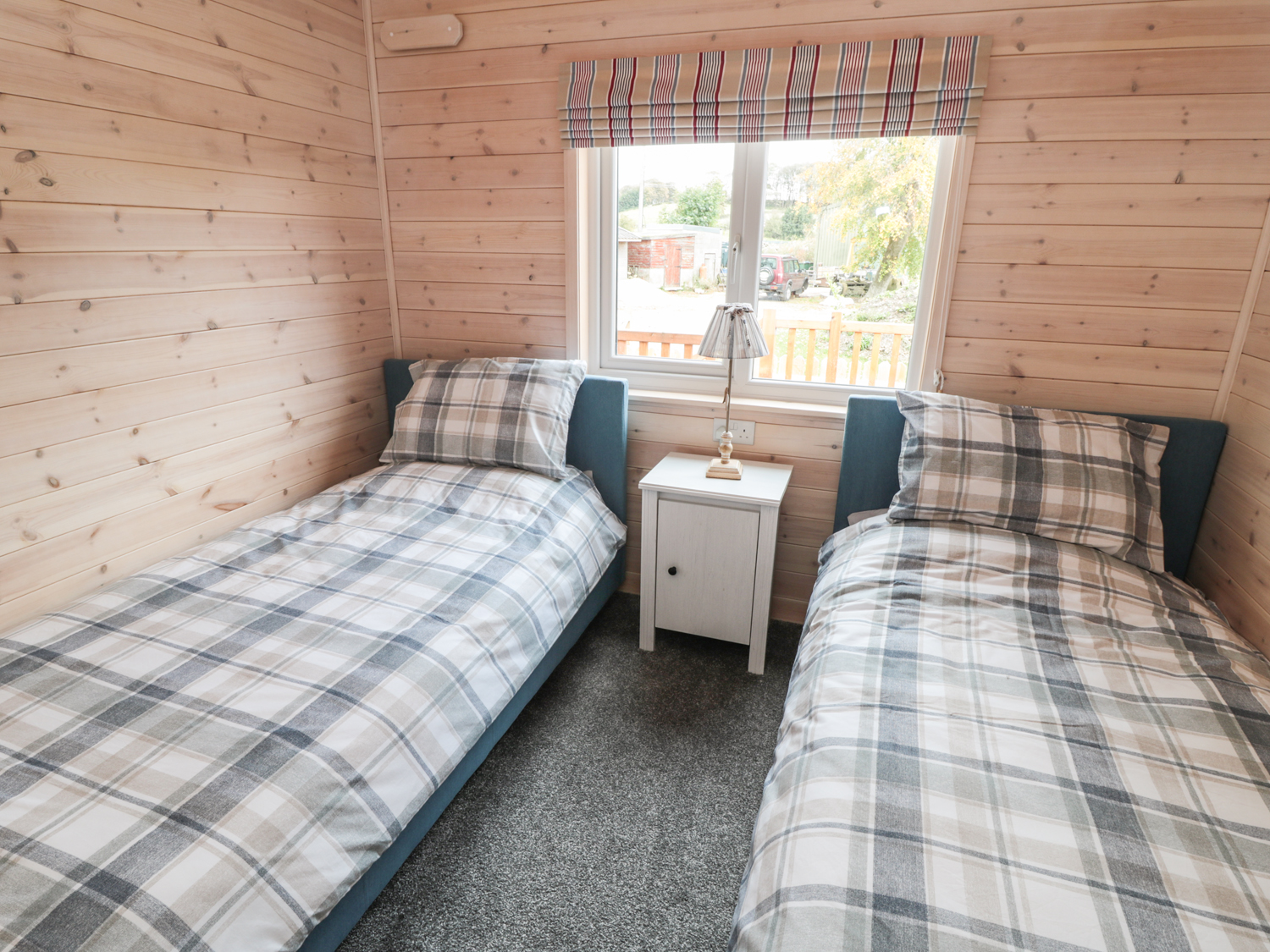 Holiday cottage in Rowsley, Derbyshire - Photo 11