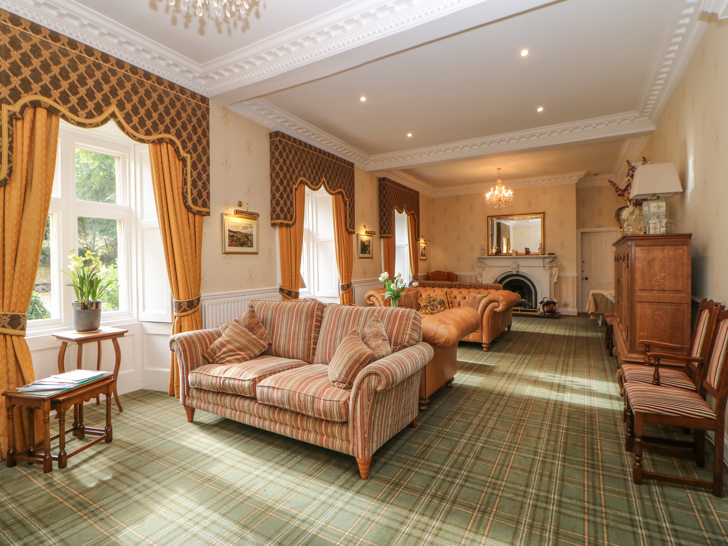 Horsley Hall - Sleeps 20