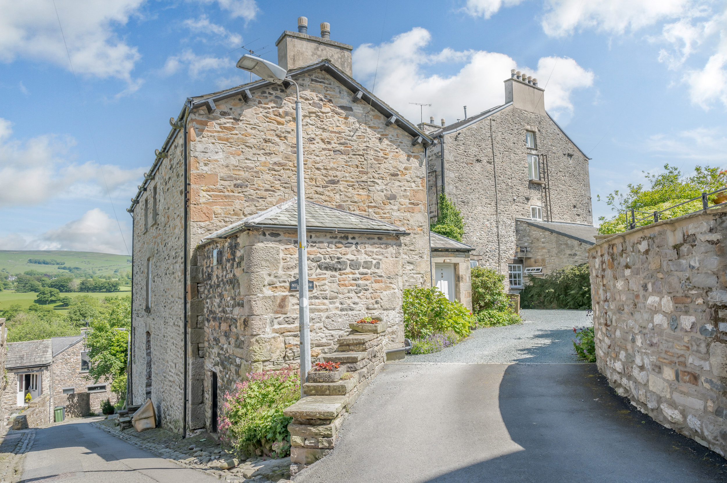 Holiday cottage, Kirkby Lonsdale ()