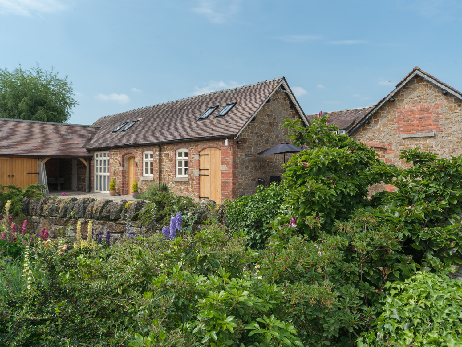Holiday cottage, Harley (Swallows Cottage)