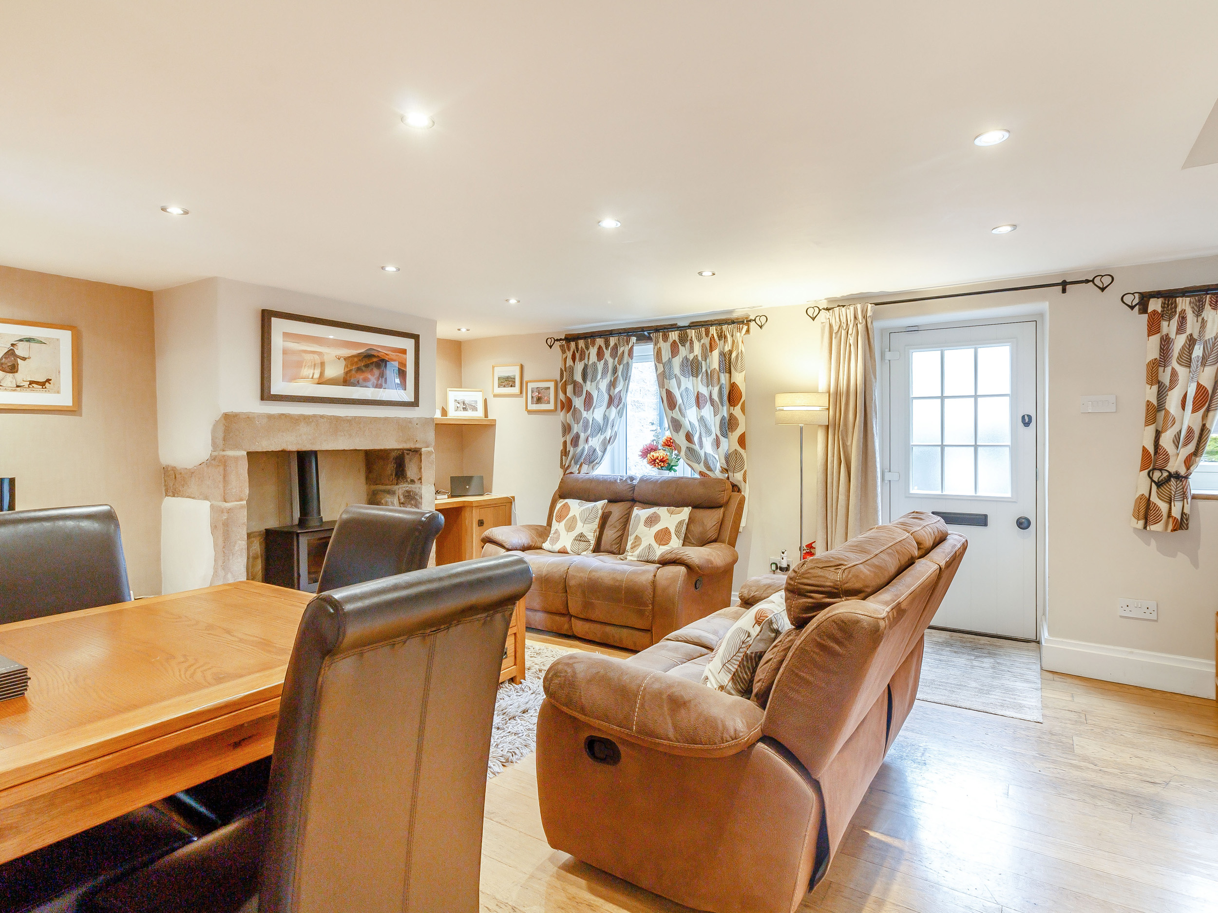 Holiday cottage in Stoney Middleton, Derbyshire - Photo 6