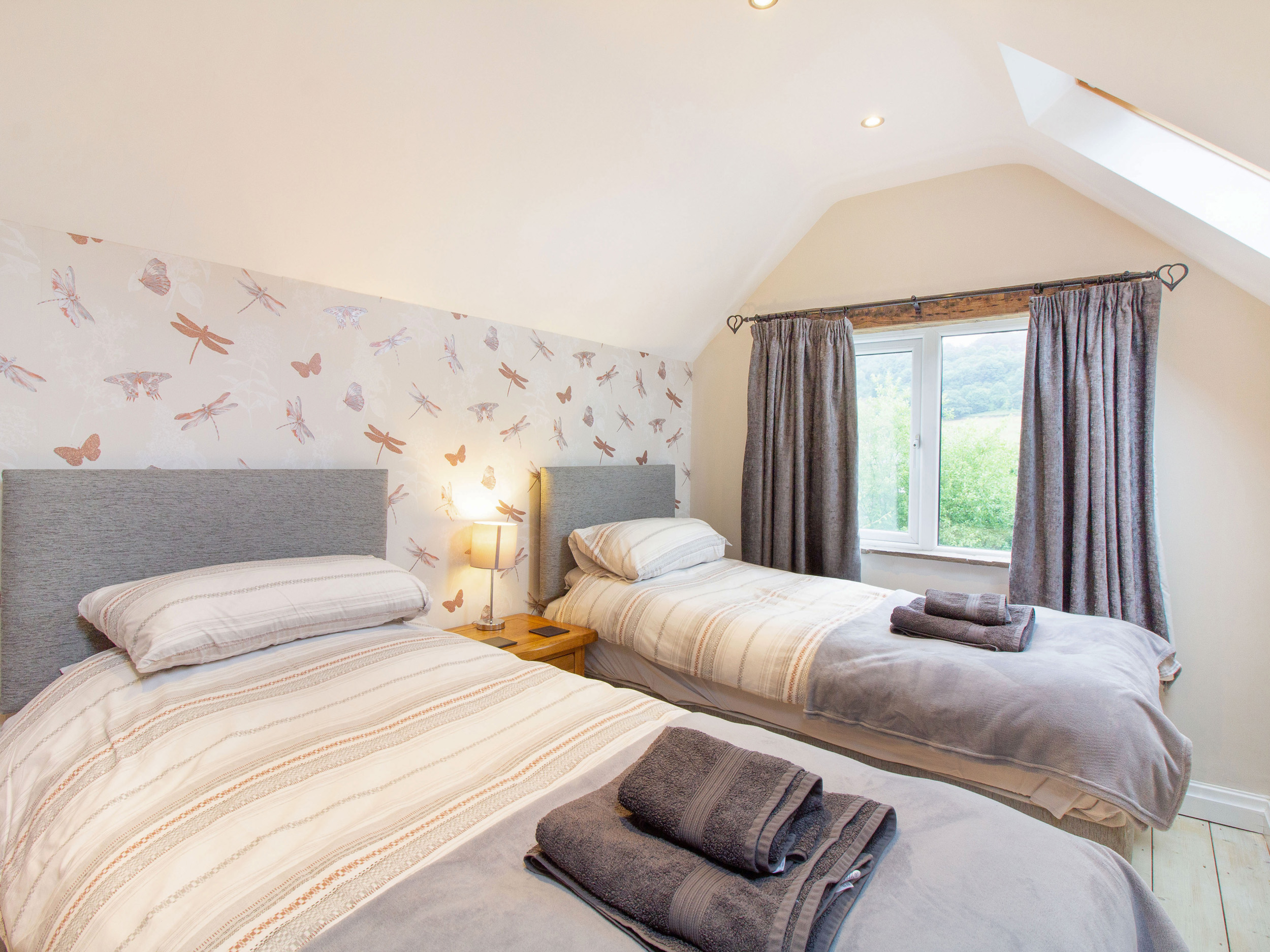 Holiday cottage in Stoney Middleton, Derbyshire - Photo 11