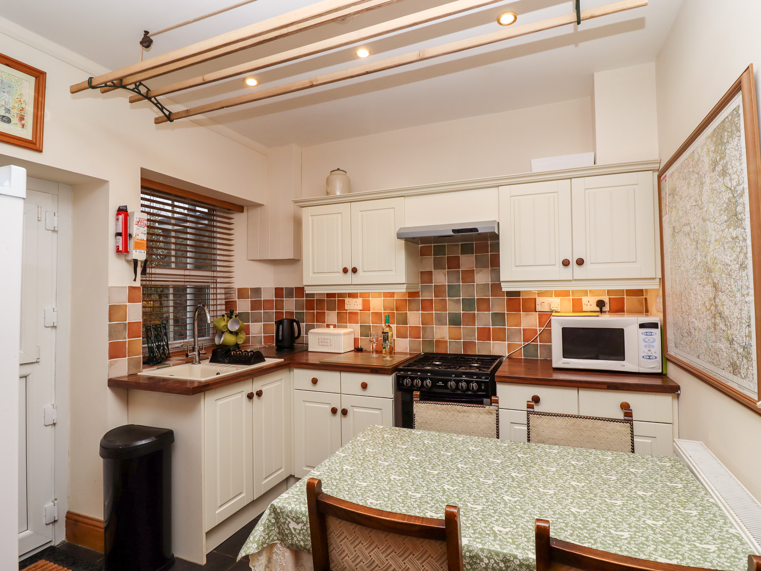 Holiday cottage in Bakewell, Derbyshire - Photo 11