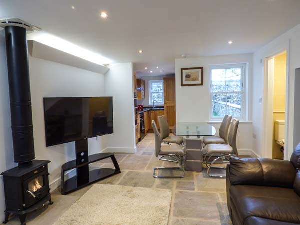 Holiday cottage in Chelmorton, Derbyshire - Photo 3