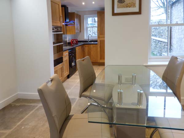 Holiday cottage in Chelmorton, Derbyshire - Photo 4
