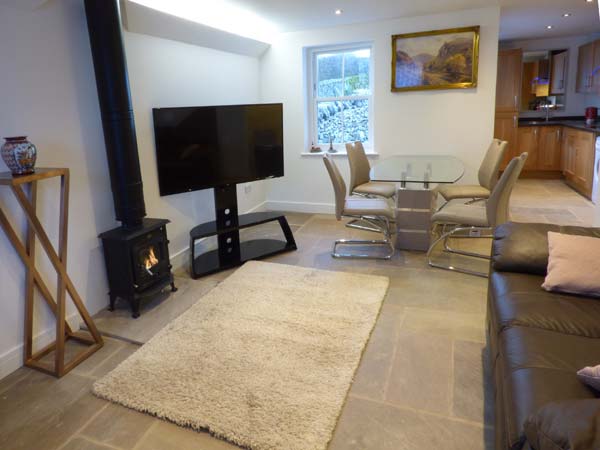Holiday cottage in Chelmorton, Derbyshire - Photo 2
