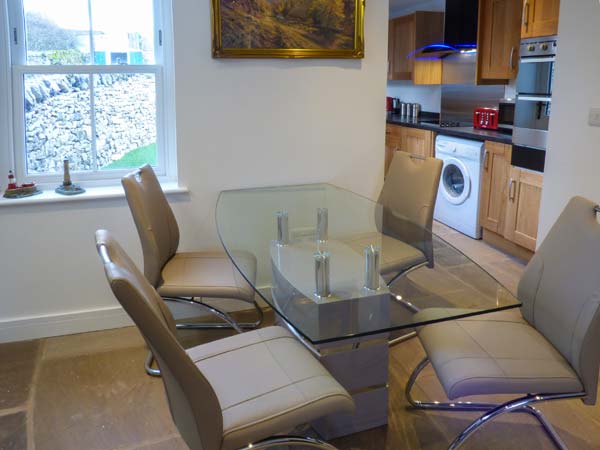 Holiday cottage in Chelmorton, Derbyshire - Photo 4