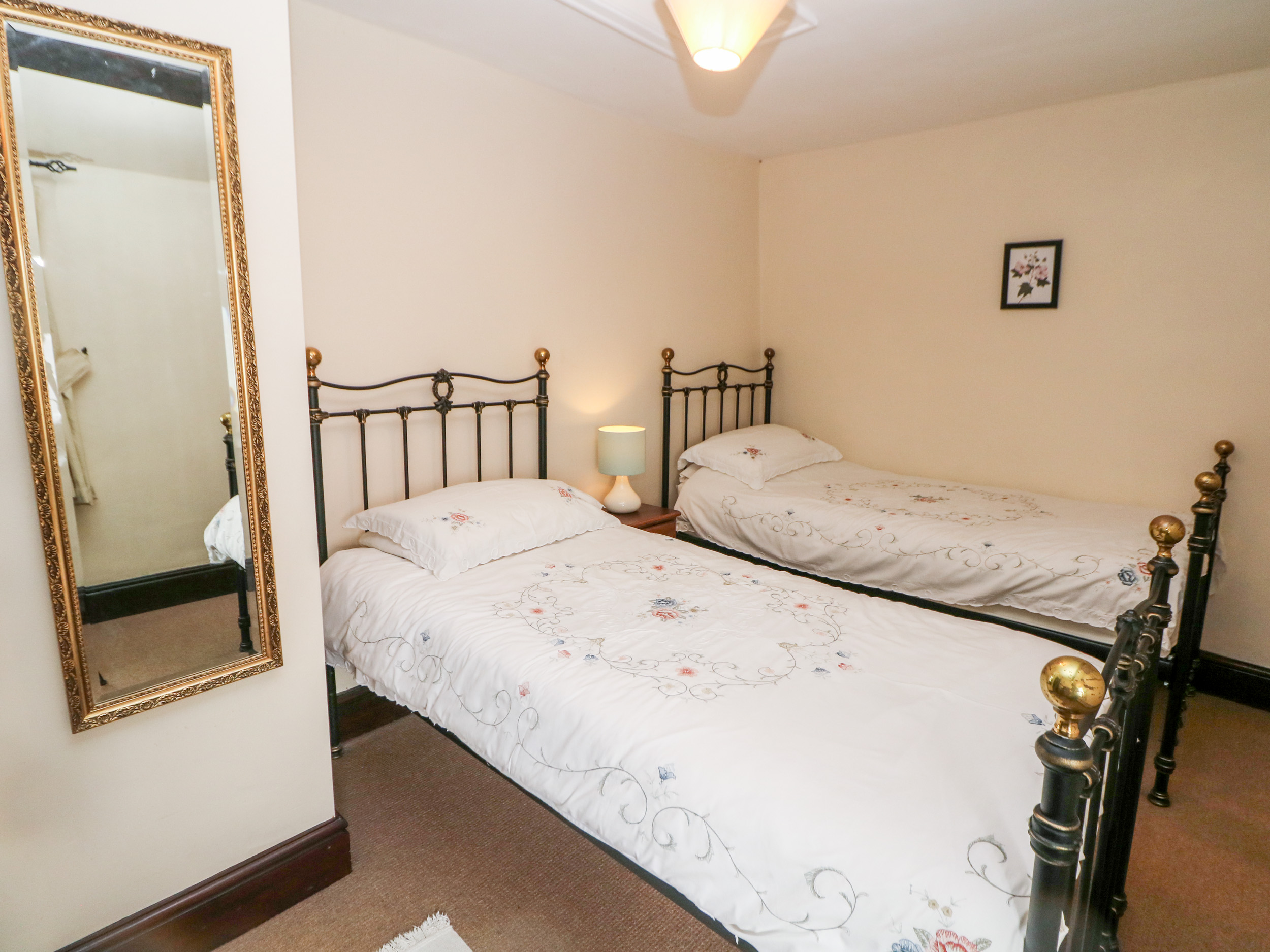 Holiday cottage in Castleton, Derbyshire - Photo 11