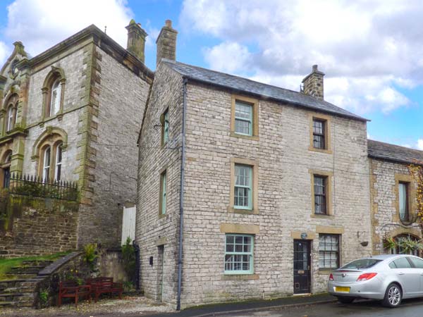 Holiday cottage in Tideswell, Derbyshire - Photo 1