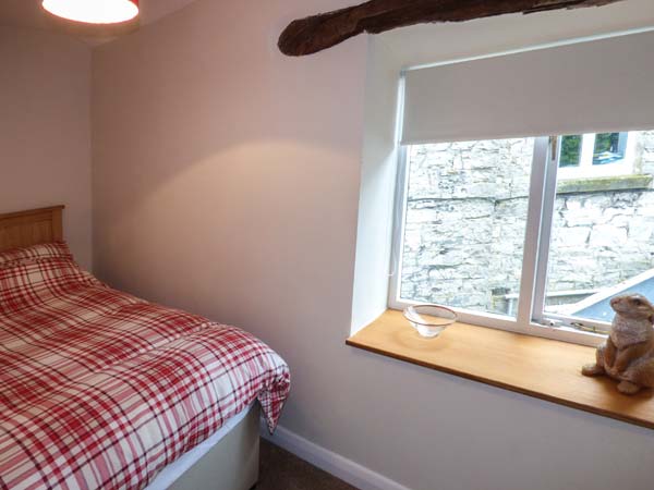 Holiday cottage in Tideswell, Derbyshire - Photo 9