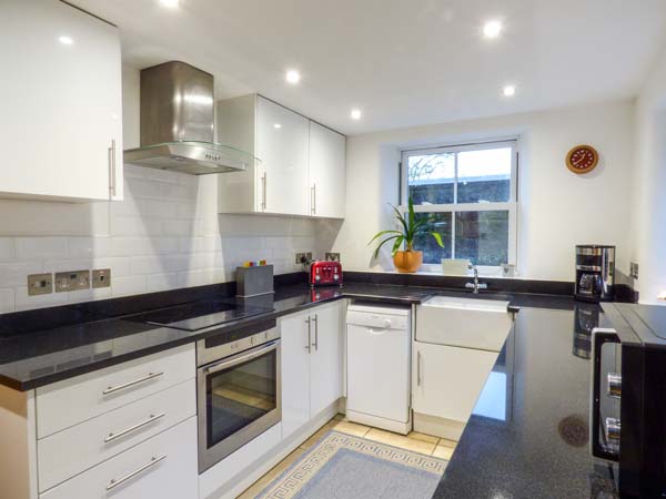 Holiday cottage in Rowsley, Derbyshire - Photo 4