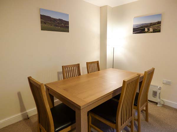 Holiday cottage in Eyam, Derbyshire - Photo 4