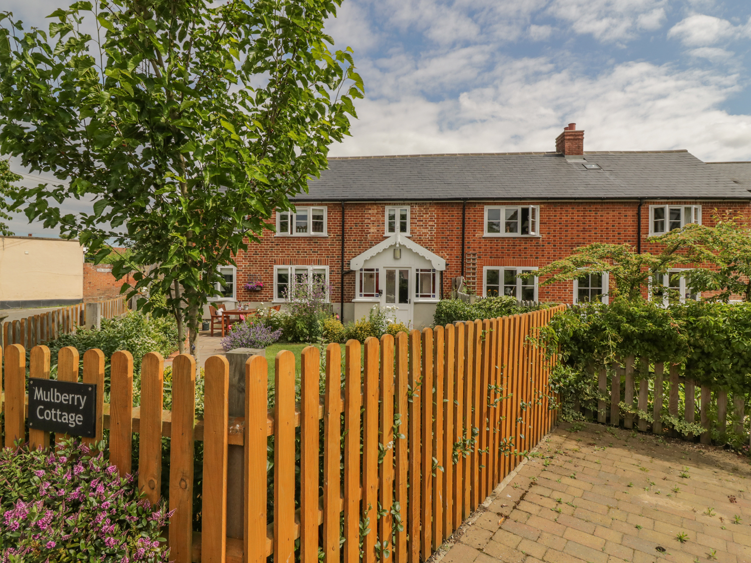 Holiday cottage in Hadleigh, Suffolk - Photo 1