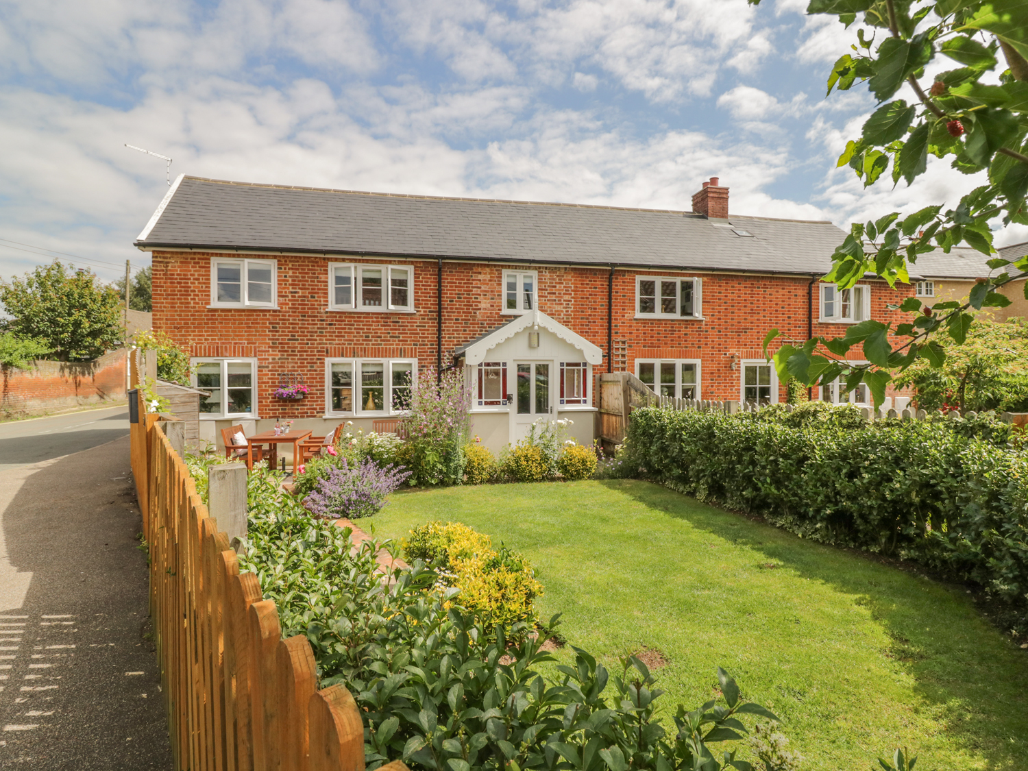 Holiday cottage in Hadleigh, Suffolk - Photo 2