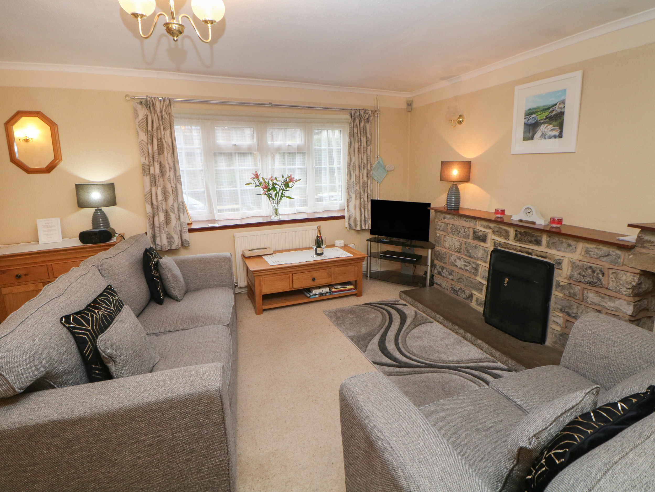 Holiday cottage in Castleton, Derbyshire - Photo 3