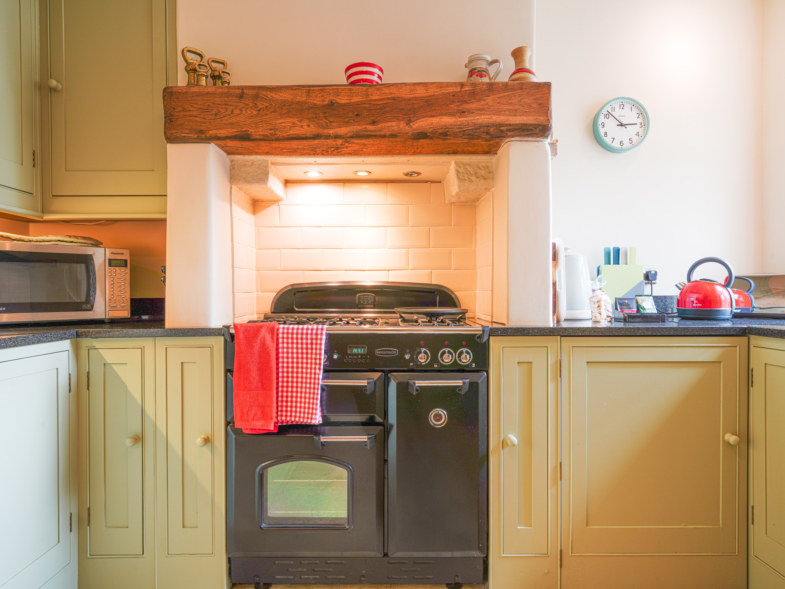 Holiday cottage in Birchover, Derbyshire - Photo 11