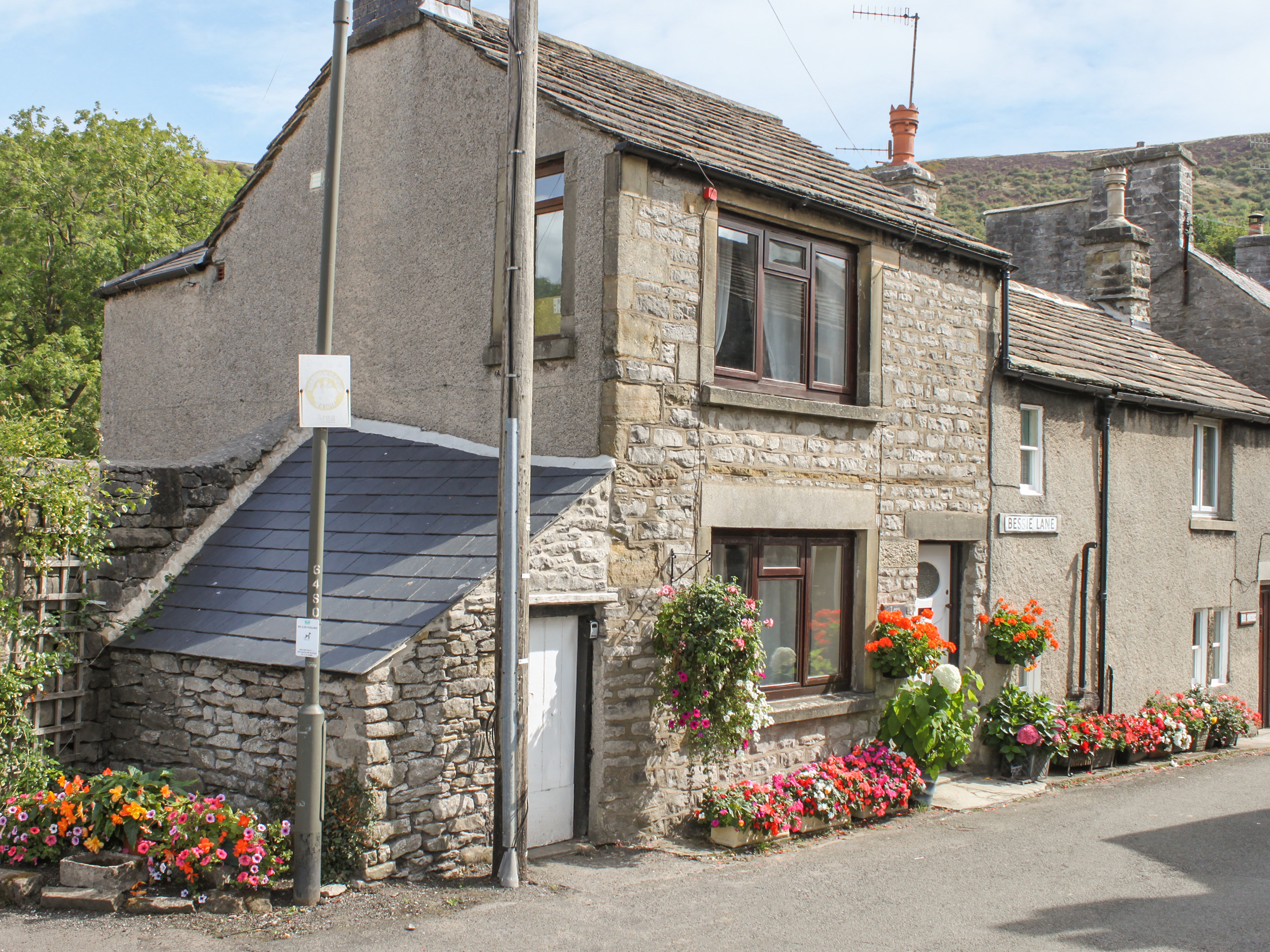Holiday cottage, Bradwell (Lees Cottage)