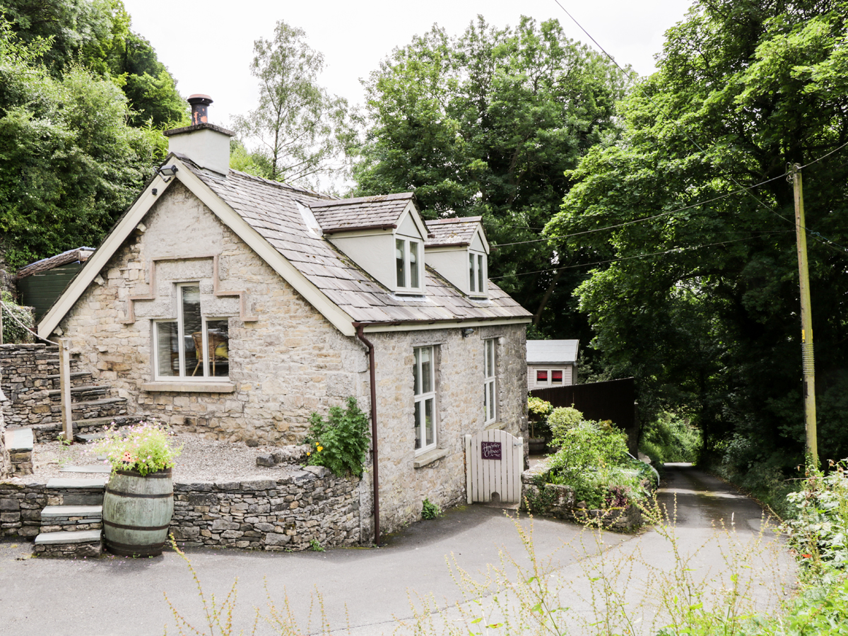 Holiday cottage, Brigsteer (Honeypot Cottage)
