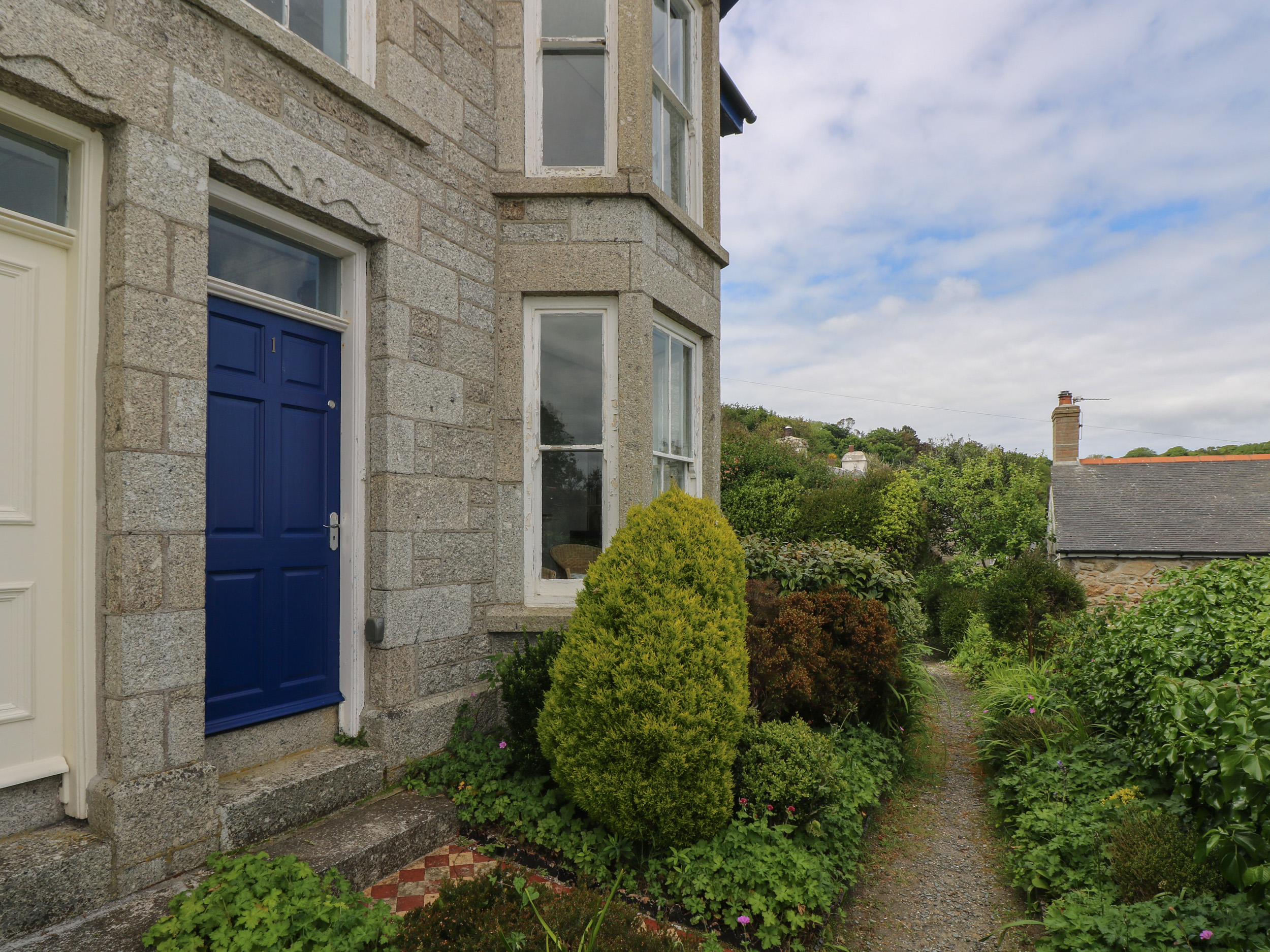 Holiday cottage, Mousehole (Lookout)