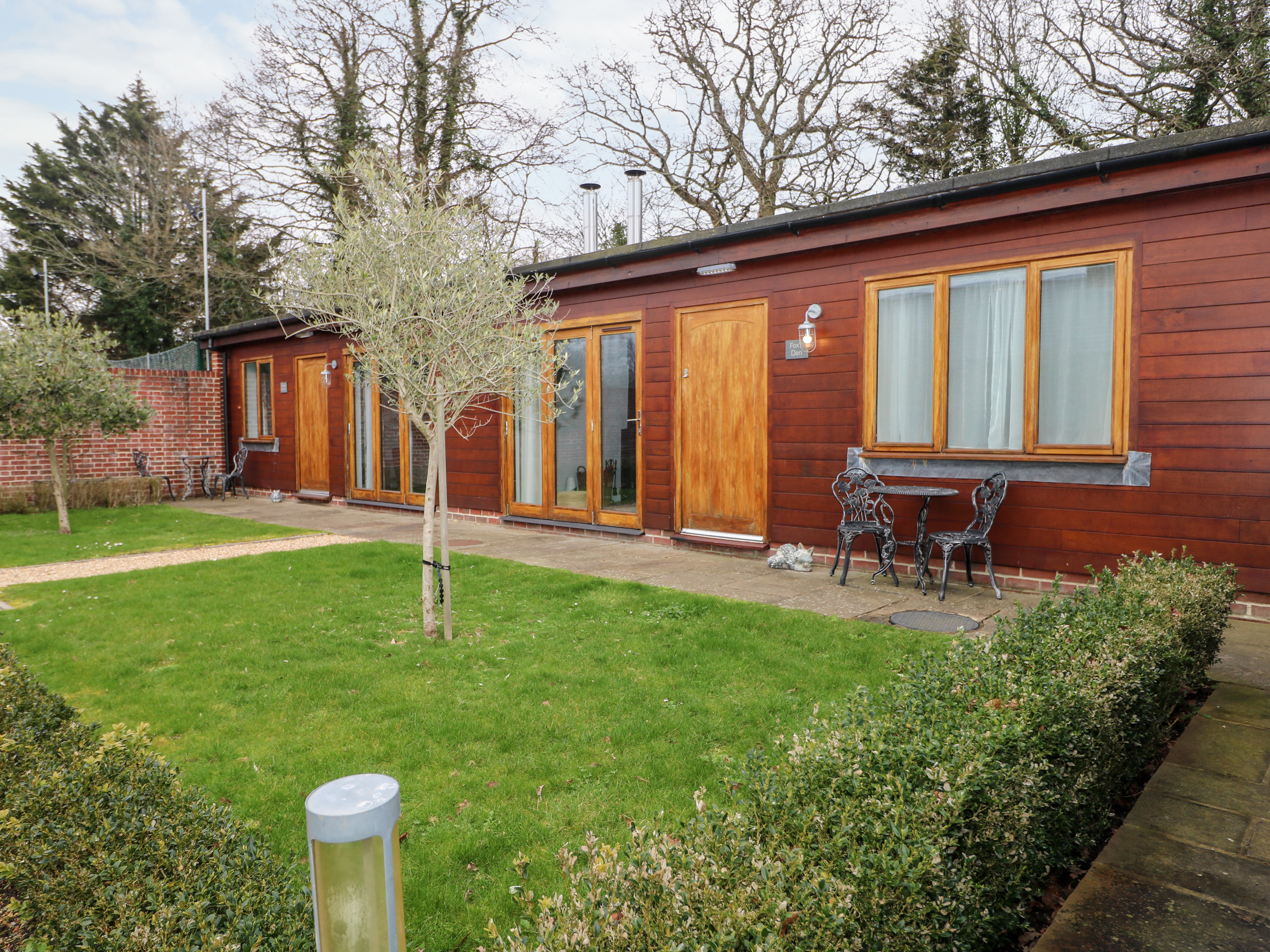 Holiday cottage, Titchfield Common ()