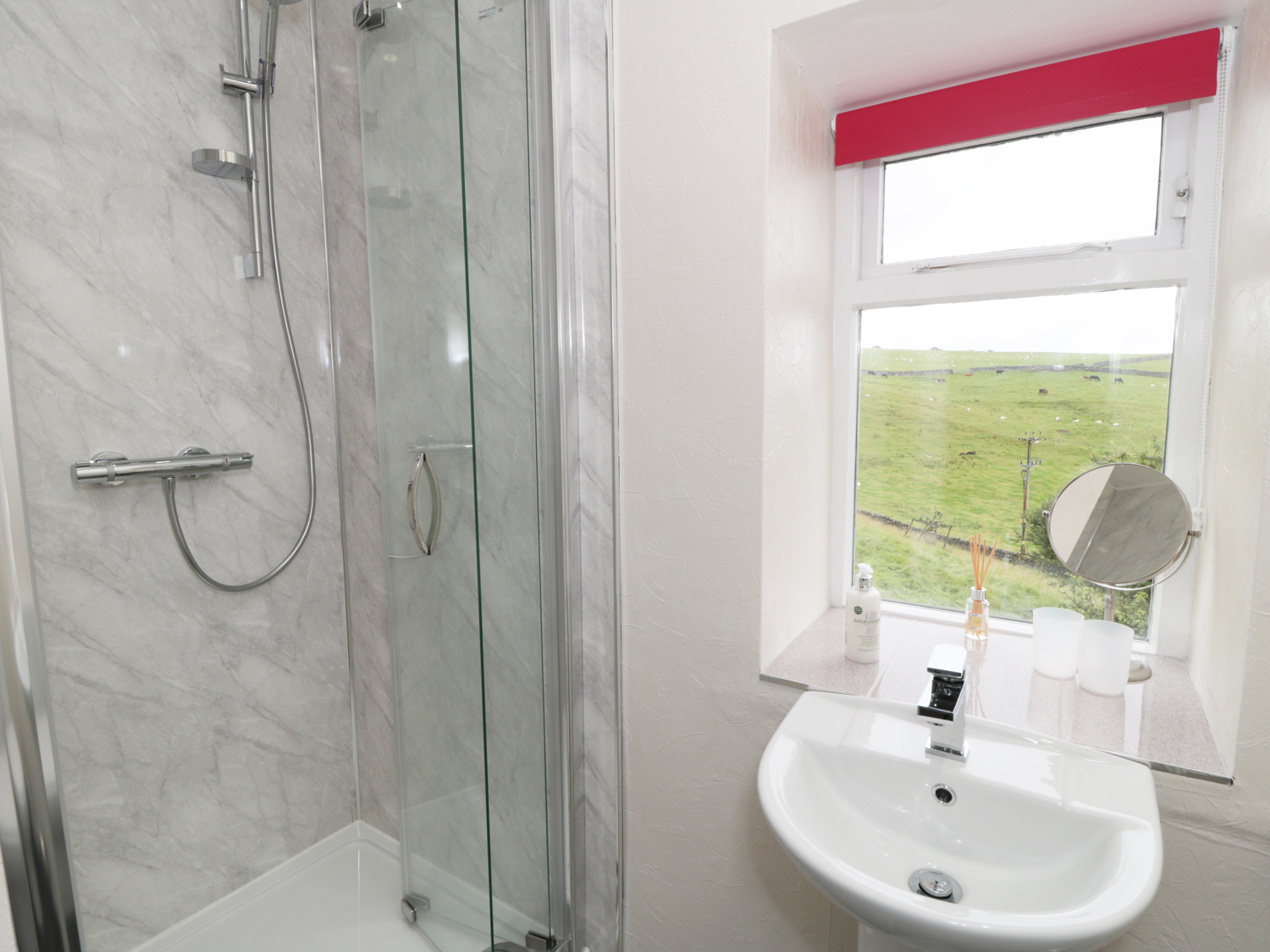 Holiday cottage in Ilam, Derbyshire - Photo 10