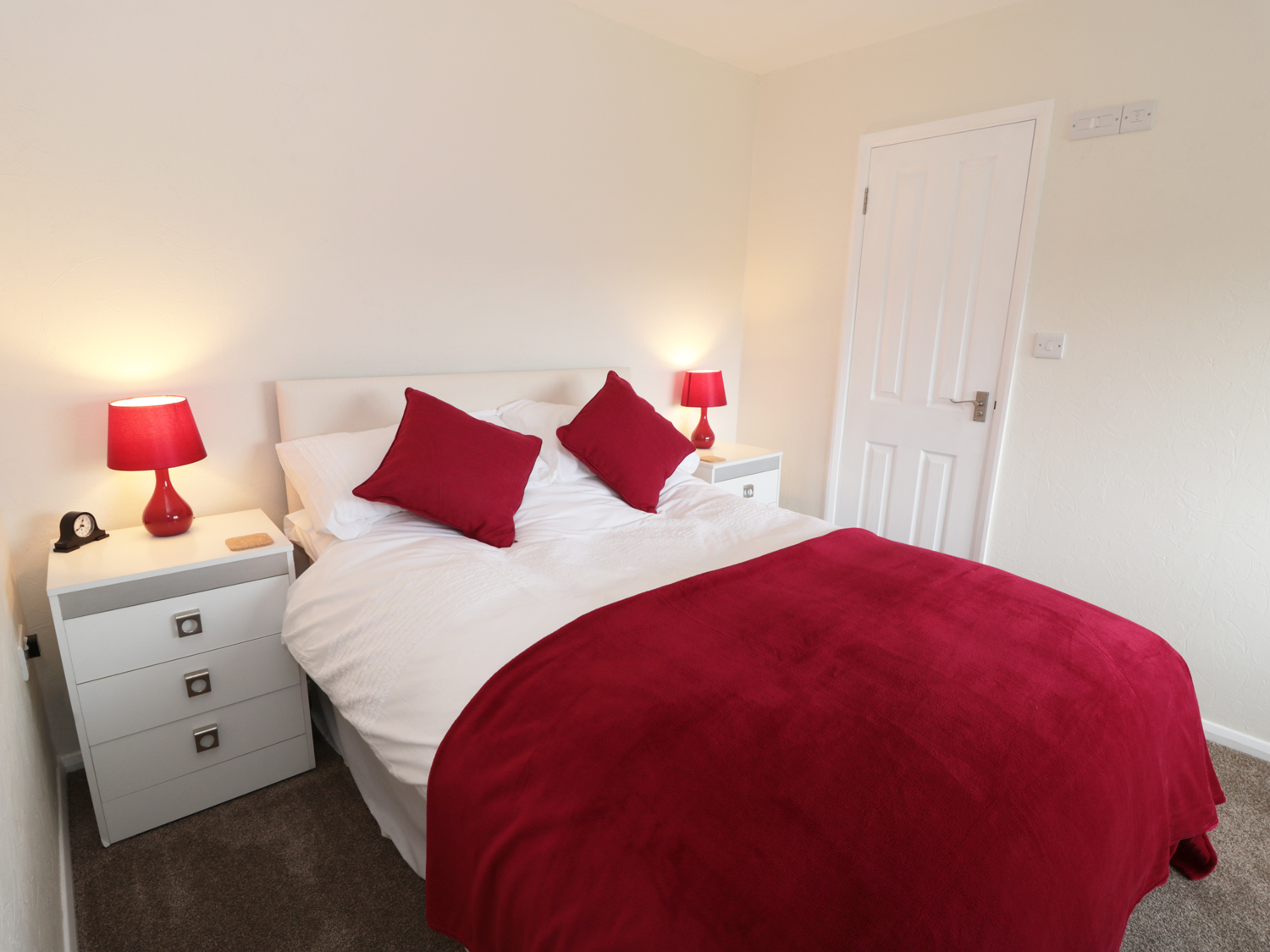 Holiday cottage in Ilam, Derbyshire - Photo 11