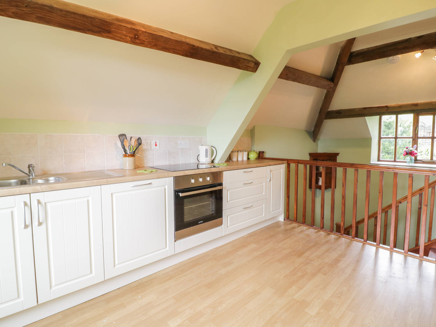 Hen Ysgubor Cottage - Sleeps 4