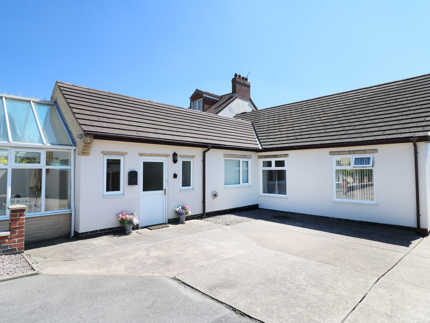 Holiday cottage in Bolsover, Derbyshire - Photo 1