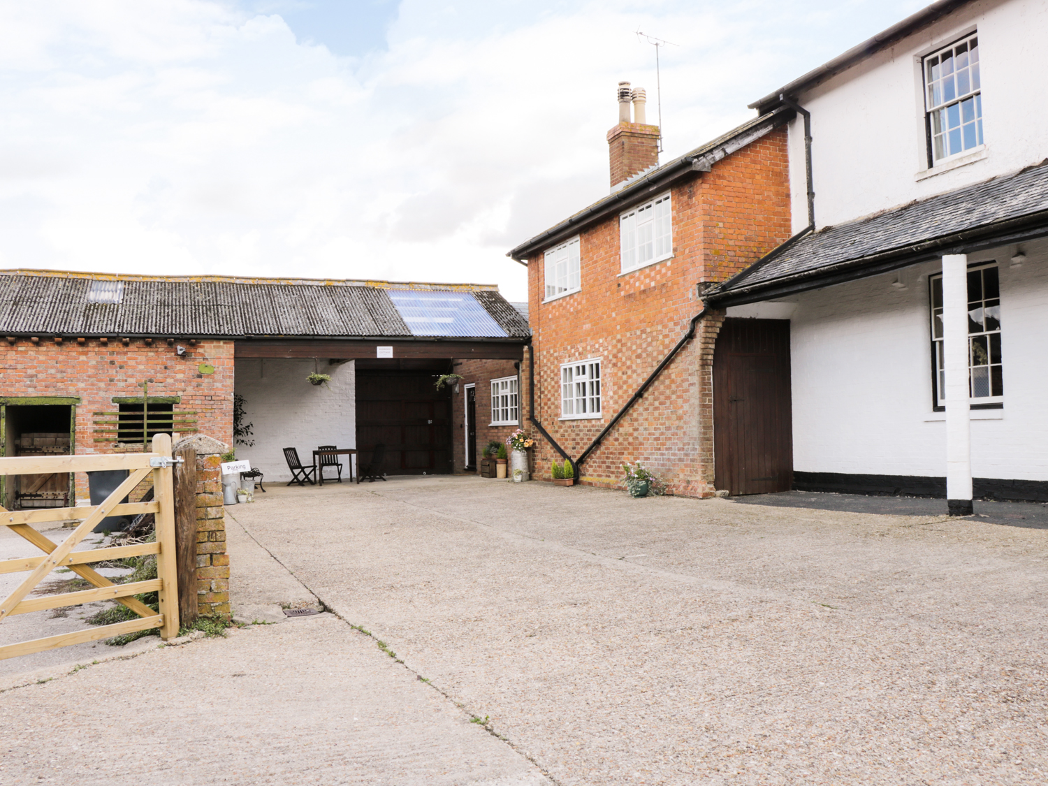 Redwood Cottage - Sleeps 5