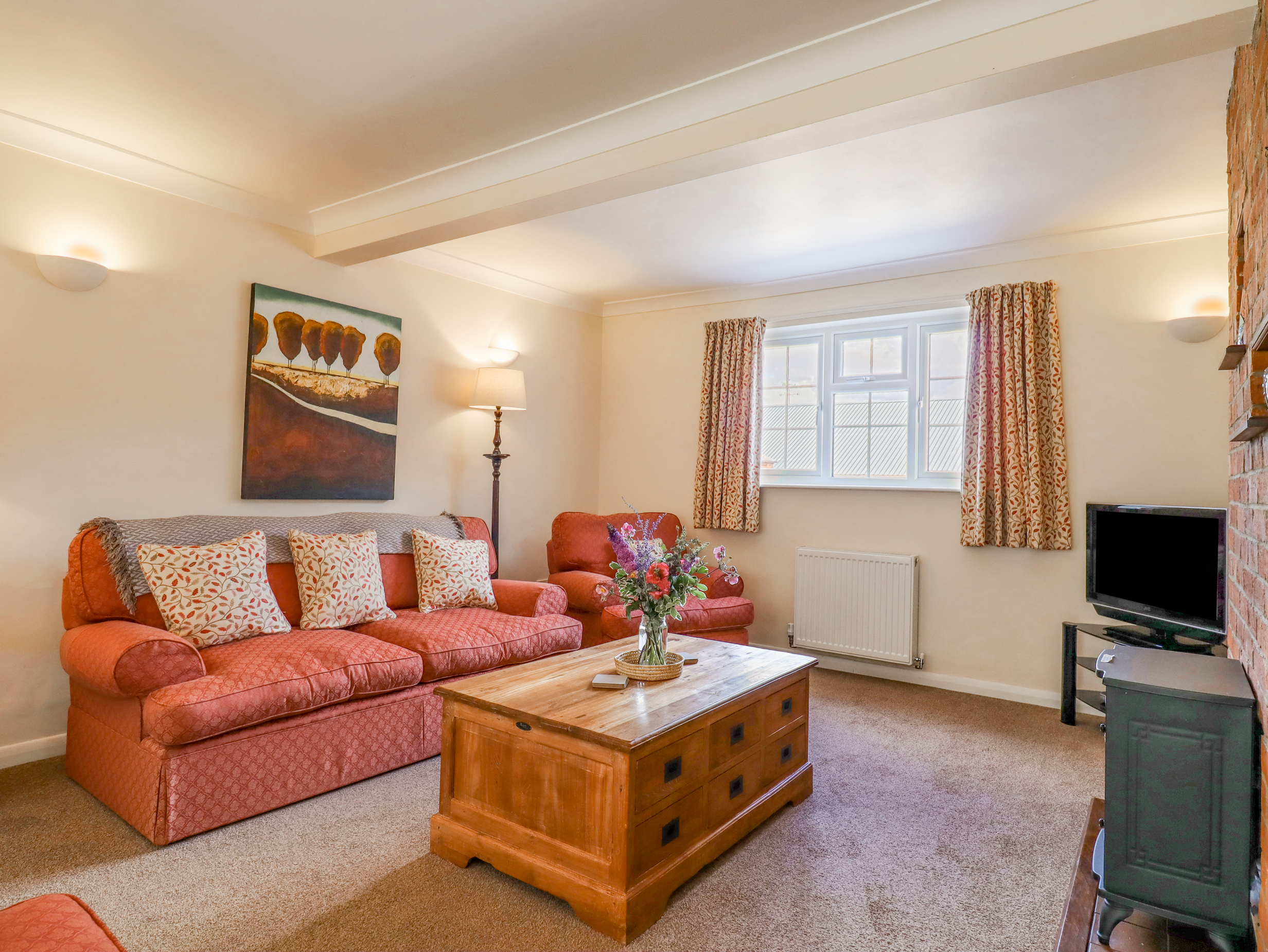 Redwood Cottage - Sleeps 5