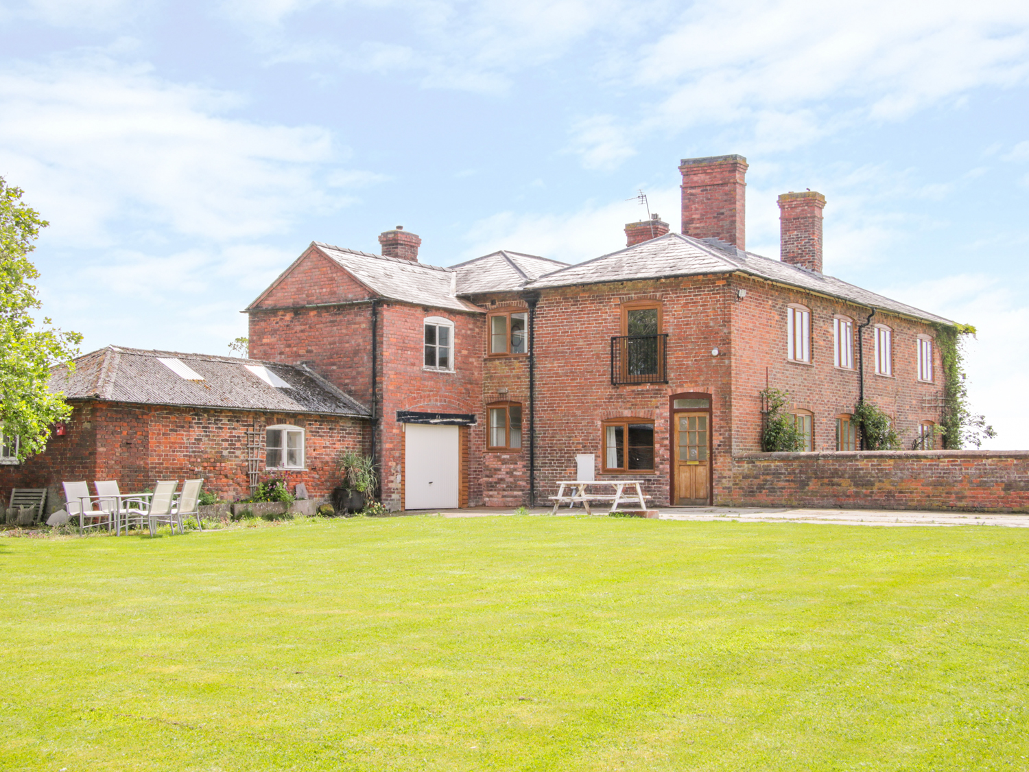 The Manor House at Kenwick Lodge - Sleeps 16