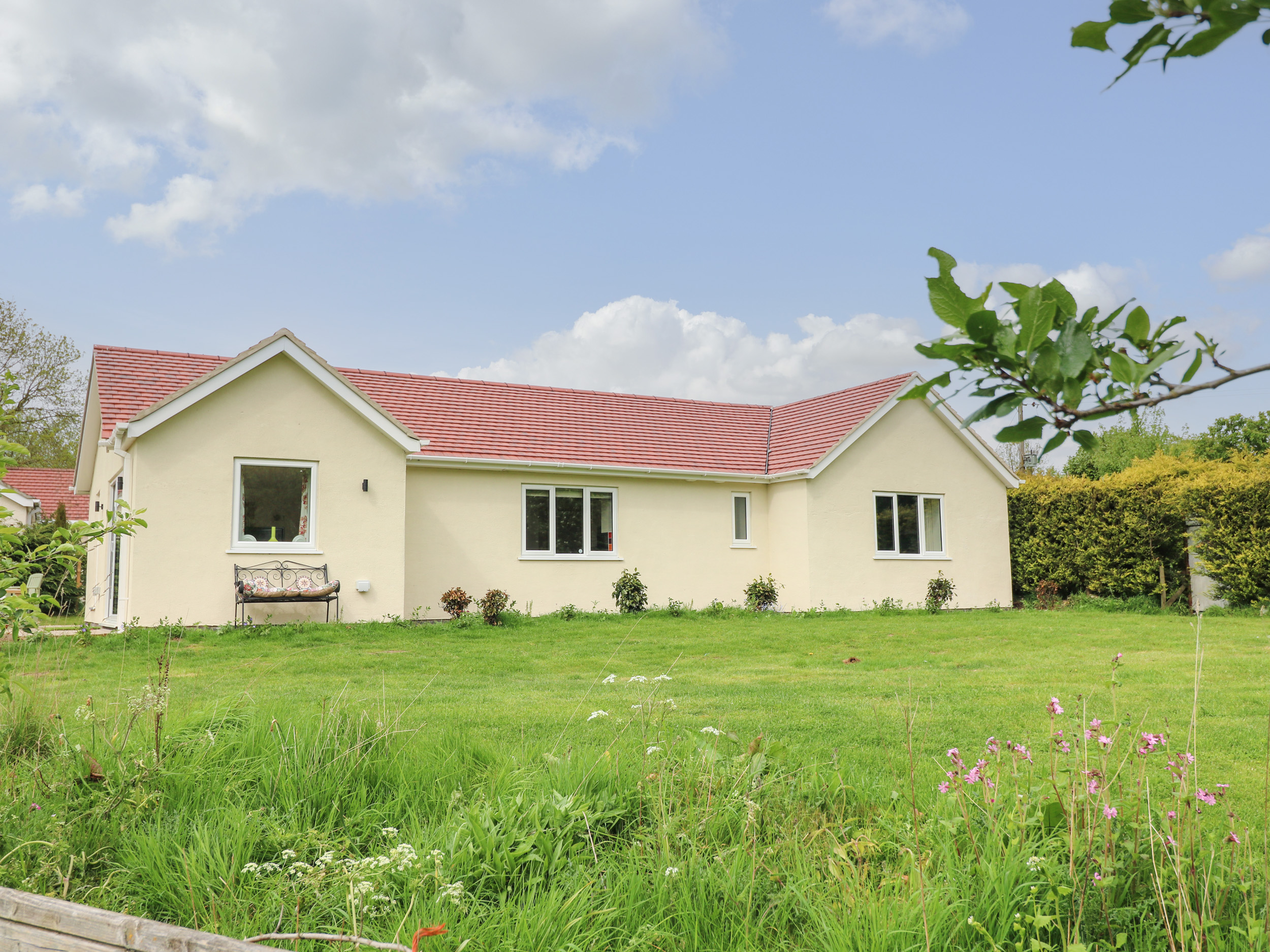 Holiday cottage in Findern, Derbyshire - Photo 2