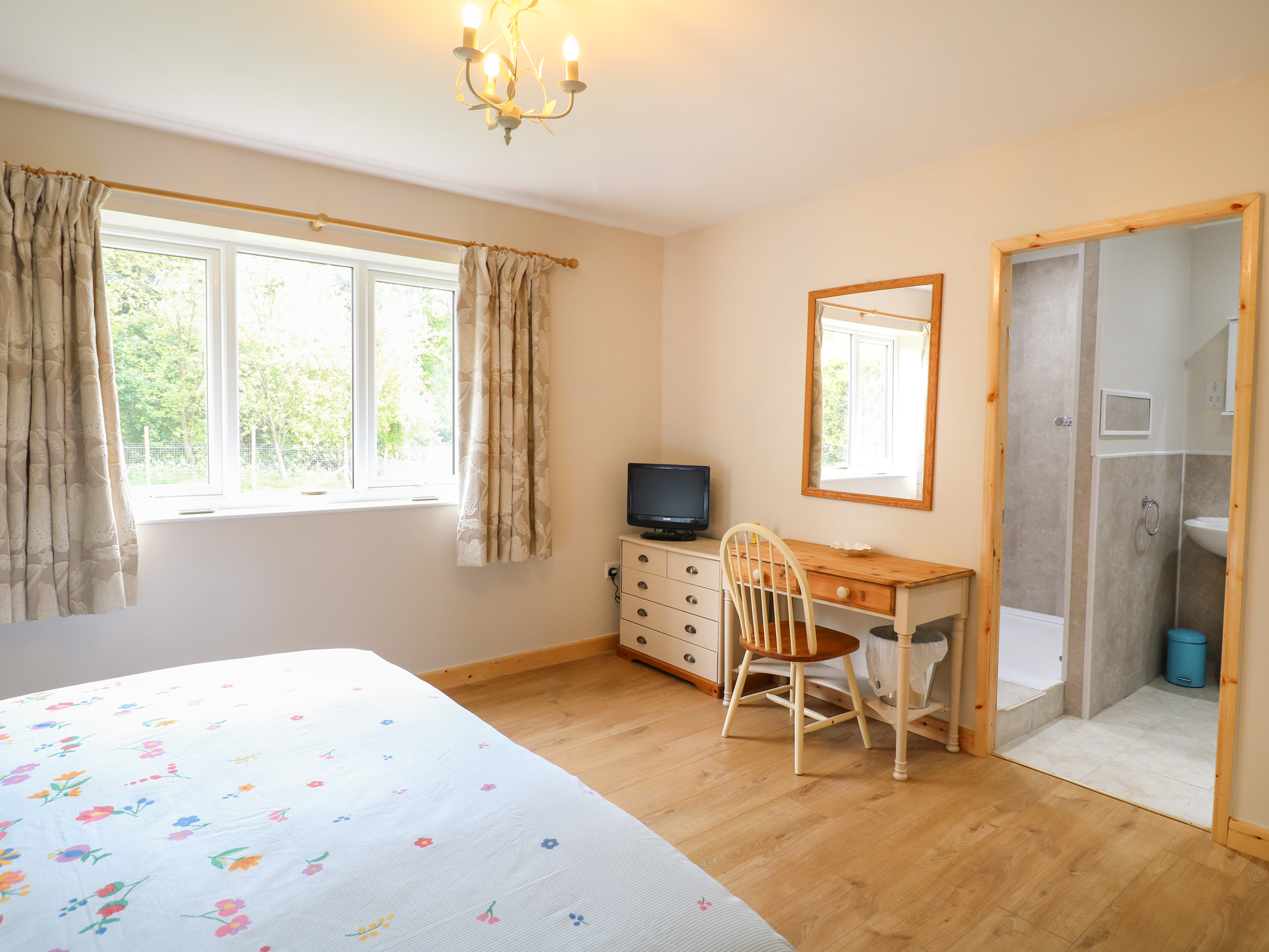 Holiday cottage in Findern, Derbyshire - Photo 11