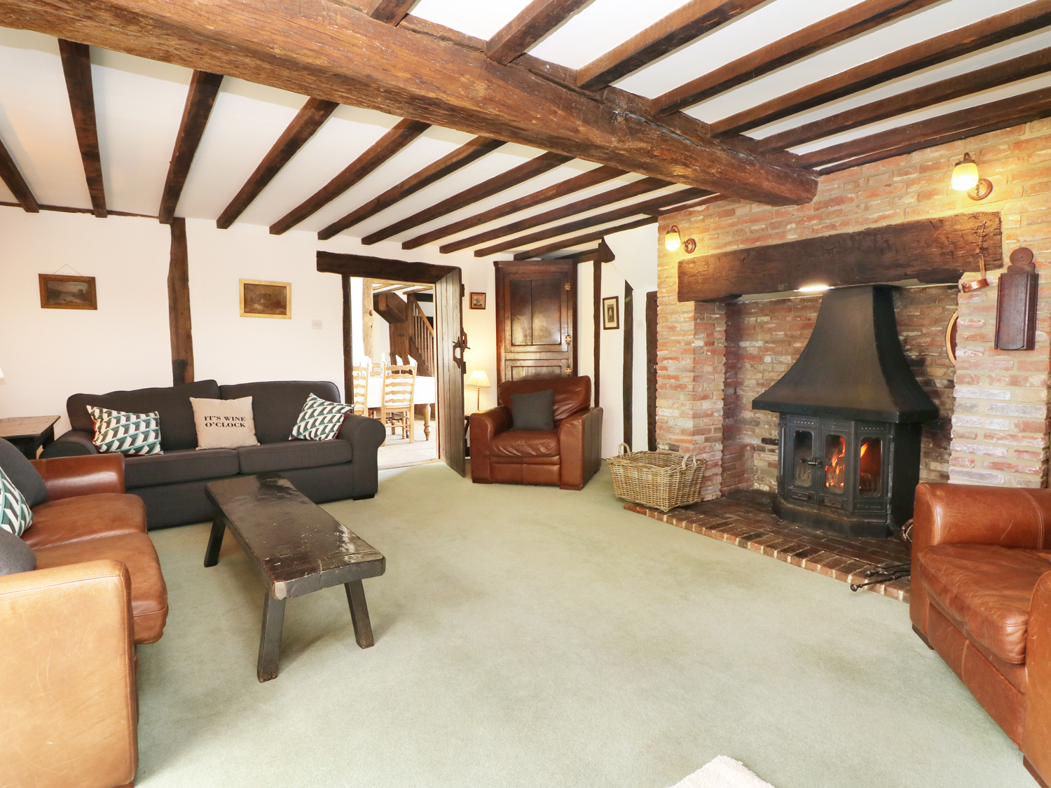 Harbourne Oast - Sleeps 10