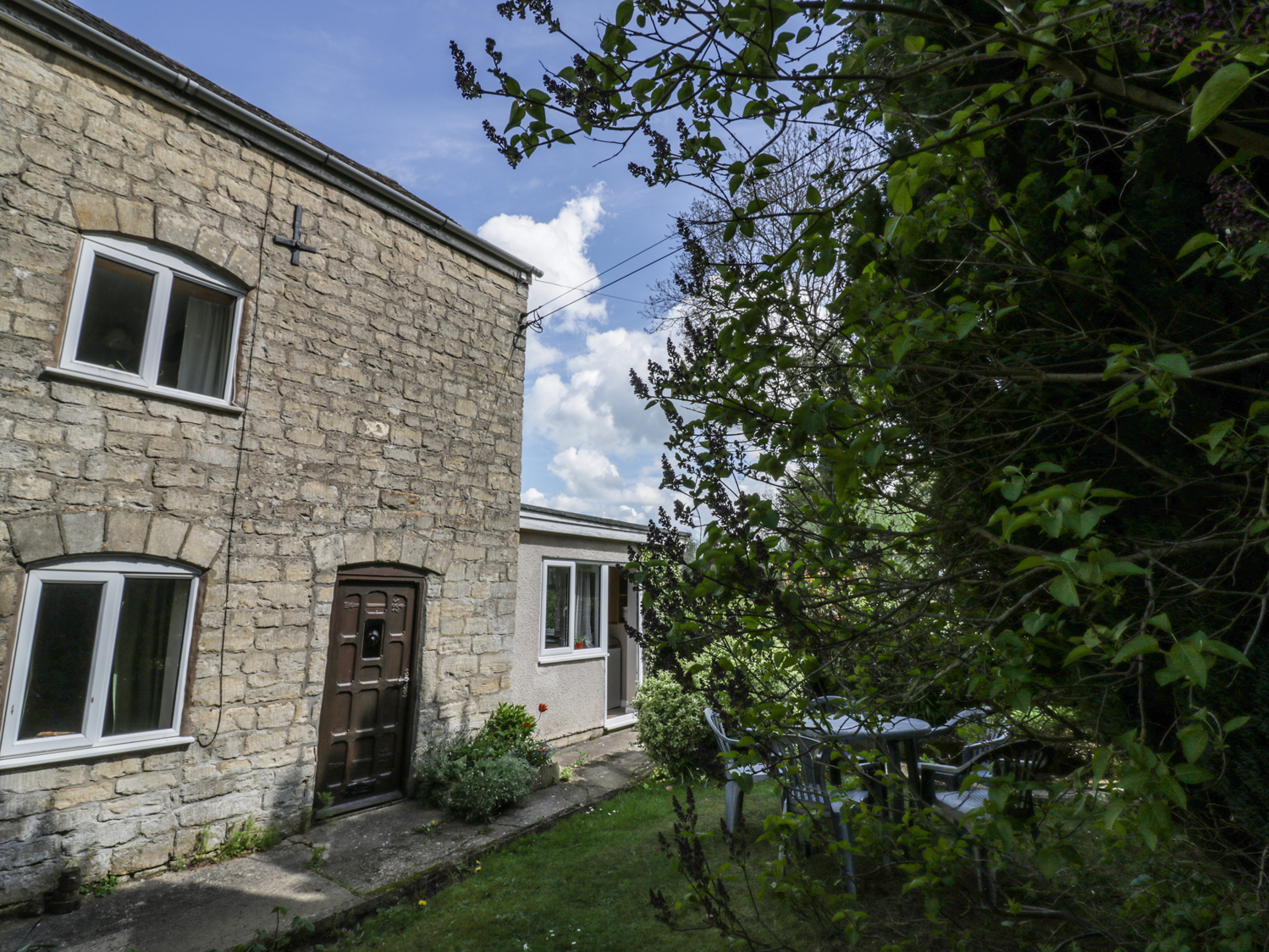 Holiday cottage, King's Stanley (1 Westcroft Cottage)