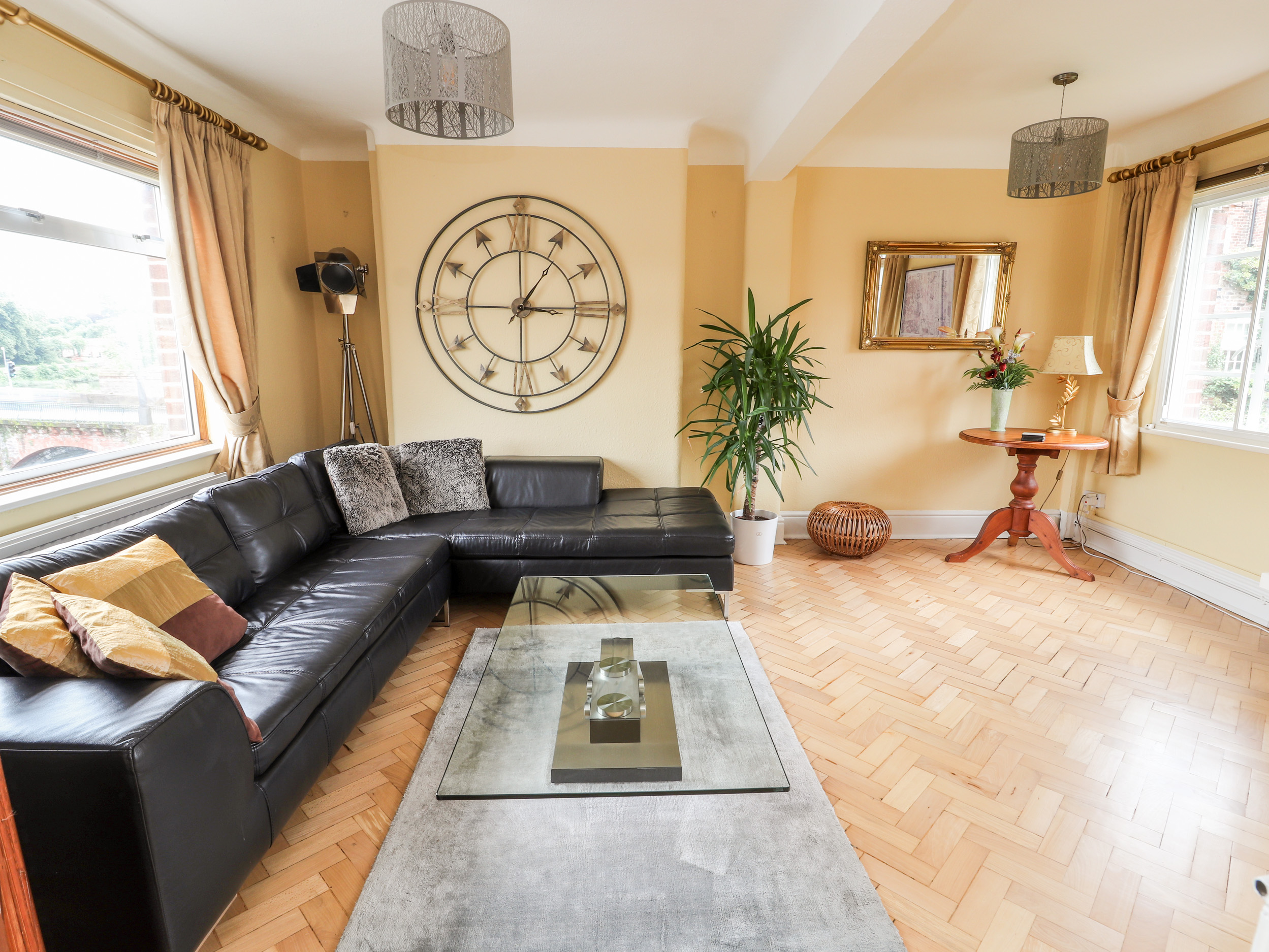 Dee Heights Penthouse - Sleeps 6